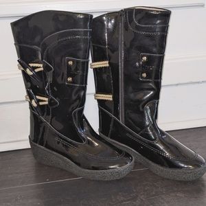 Authentic Burberry Snow Boots black patent leather size 39